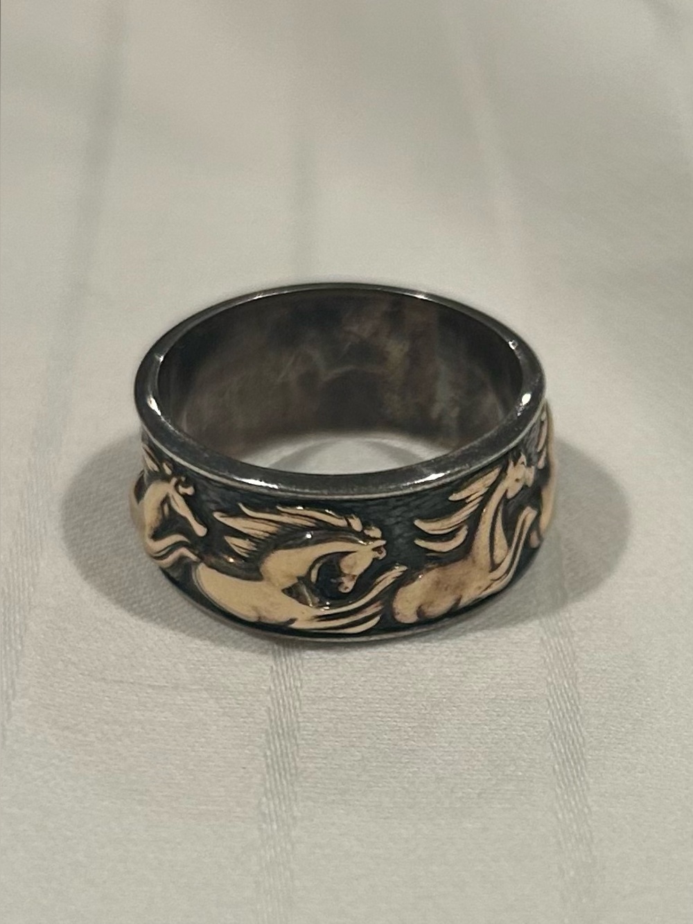 Kabana 14k horse ring